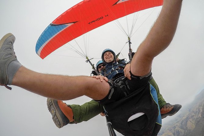 Acro Paragliding Adventure in Costa Adeje with FREE Pickup !! - What makes the pilot team valuable