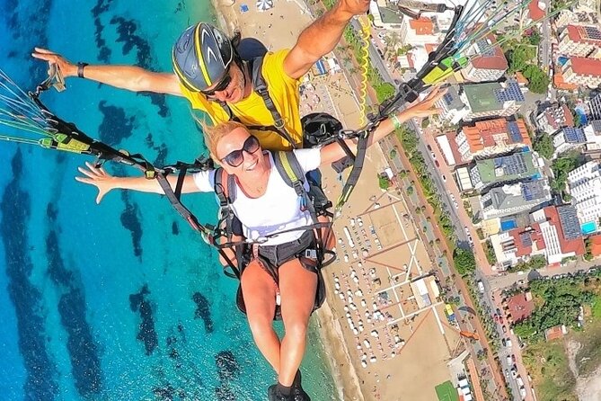 Alanya Paragliding Experience By Local Expert Pilots W/ Transfer - Flying above Cleopatra’s Bay from Yassı Tepe