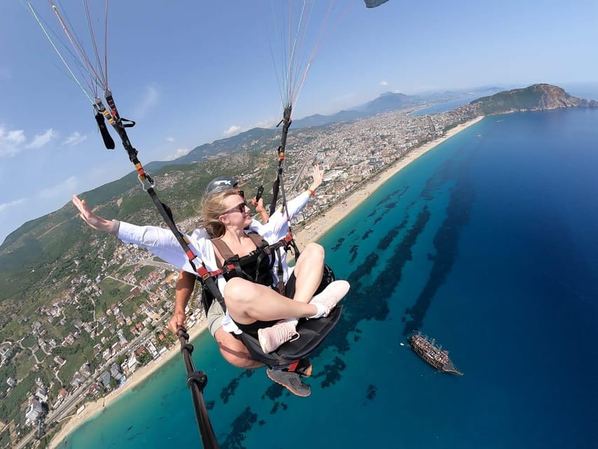 Alanya: Tandem Paragliding Flight to Cleopatra Beach - What to bring and what to leave behind