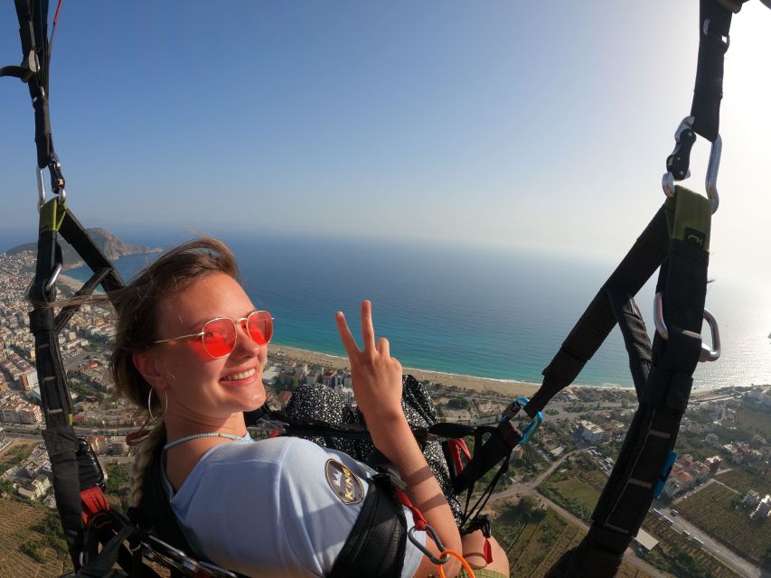 Alanya: Tandem Paragliding Over a Castle and the Sea - Landing on Cleopatra Beach