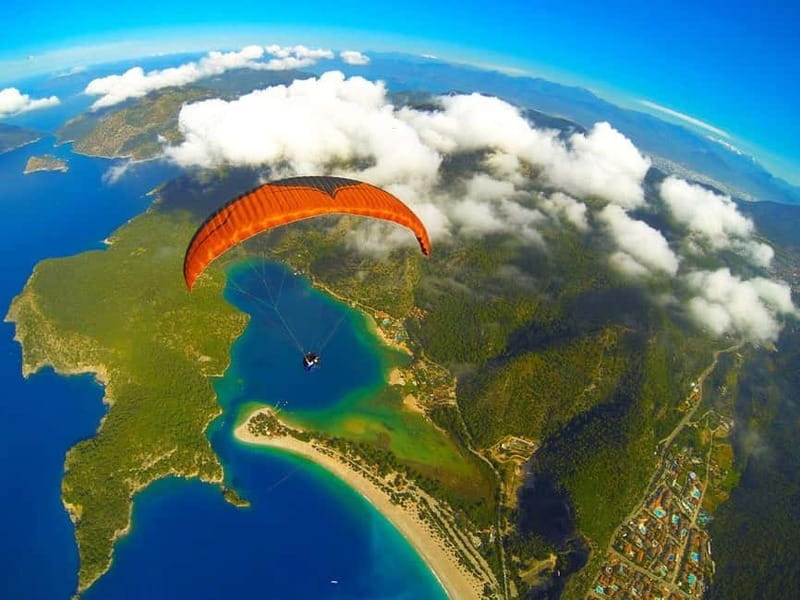 Alanya: Tandem Paragliding SkyDiving With Pick-up & Drop-off - Friendly pilots and the value of guided flight