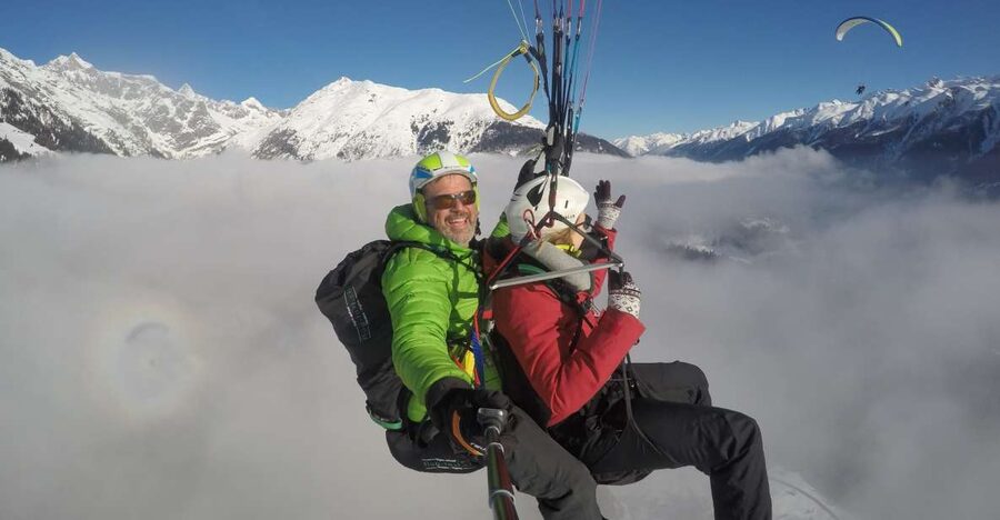 Aletsch Arena: Paragliding Tandem Flight Basic - Getting to the launch point by bus or gondola