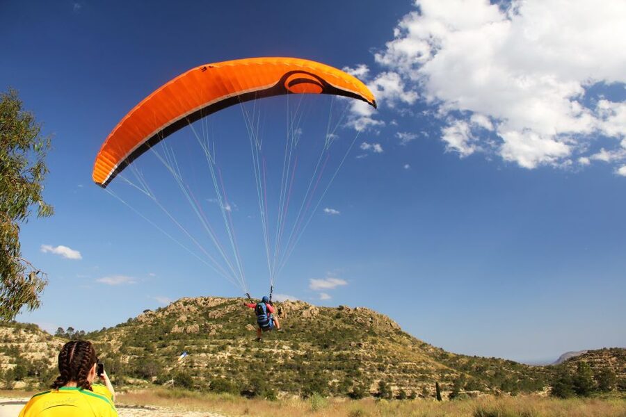 Alicante and Santa Pola: Tandem Paragliding Flight - The Safety Briefing and Short Practice