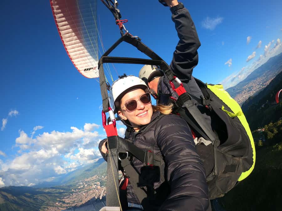 Bello: Paragliding in Medellín - Key points before you book