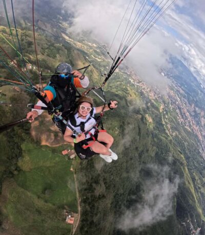 Bello: Paragliding in Medellín