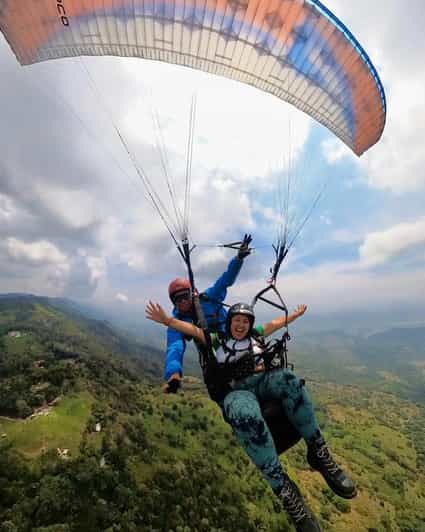 Bogota: Paragliding Flight Ticket in Guatavita - The value of a $119 flight