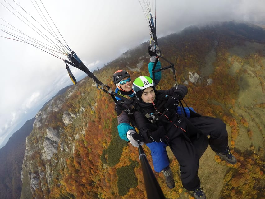 Brasov (:) Tandem Paragliding Experience - Preparing the Wing and Your First Safety Briefing