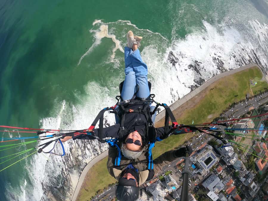 Cape Town: Tandem Paragliding Adventure - The pilots are the heart of the experience