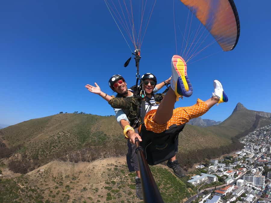 Cape Town: Tandem Paragliding Flight with the Experts - Who should book this Cape Town flight?