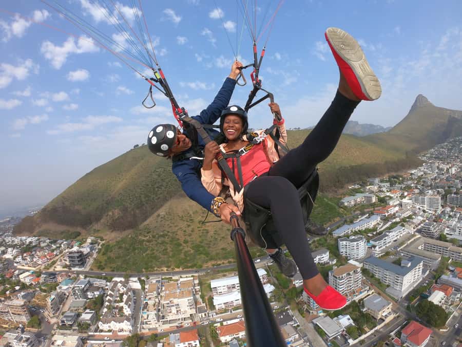 Cape Town: Tandem Paragliding Flight with the Experts - The briefing and the few steps that get you airborne