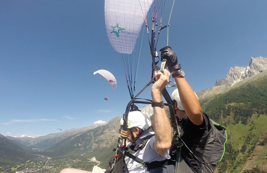 Chamonix and Paragliding Tour - First look at Chamonix Mont Blanc