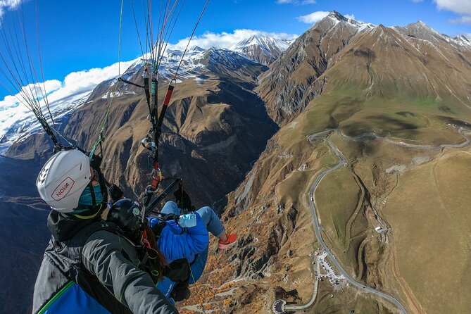 Cloudbase Paragliding in Gudauri, Georgia - The view is the main event