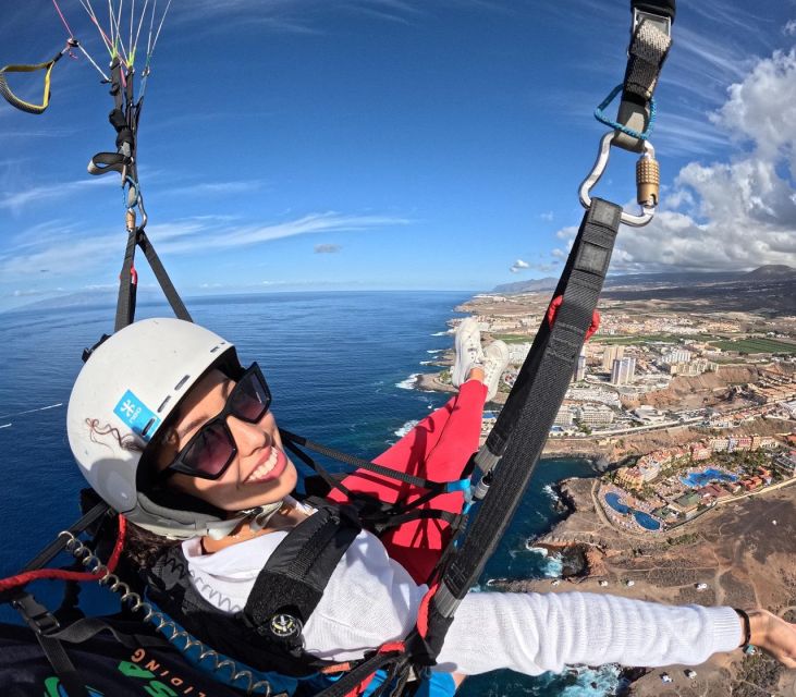 Costa Adeje: Tandem Paragliding Flight with Pickup - Who will enjoy this most