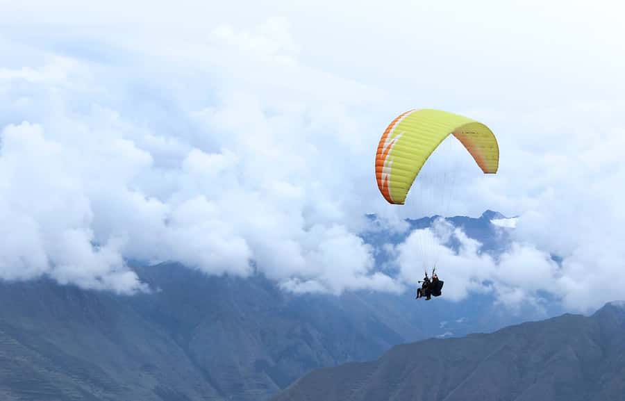 Cusco: Tandem Paragliding in The Sacred Valley of The Incas - Takeoff, flight time, and landing
