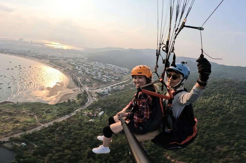 Da Nang Private paragliding experience on Monkey Mountain - What takeoff feels like