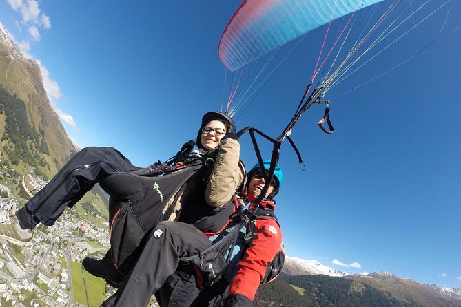 Davos Absolutely Free Flying Paragliding Tandem Flight 1'000 Meters High - Clothing, fitness, and weather