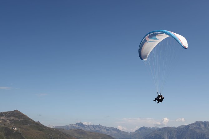 Davos Paragliding Private Tandem Pilot Half Day - From Davos Platz to the launch site