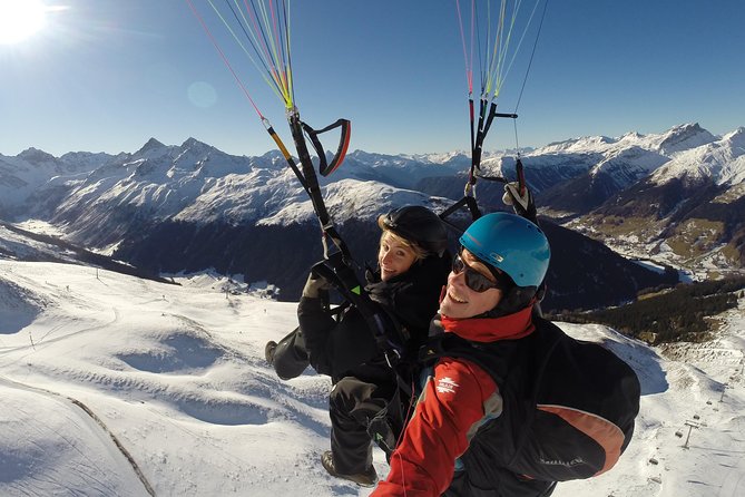 Davos Paragliding Private Tandem Pilot Half Day - Takeoff: a few steps, then open air