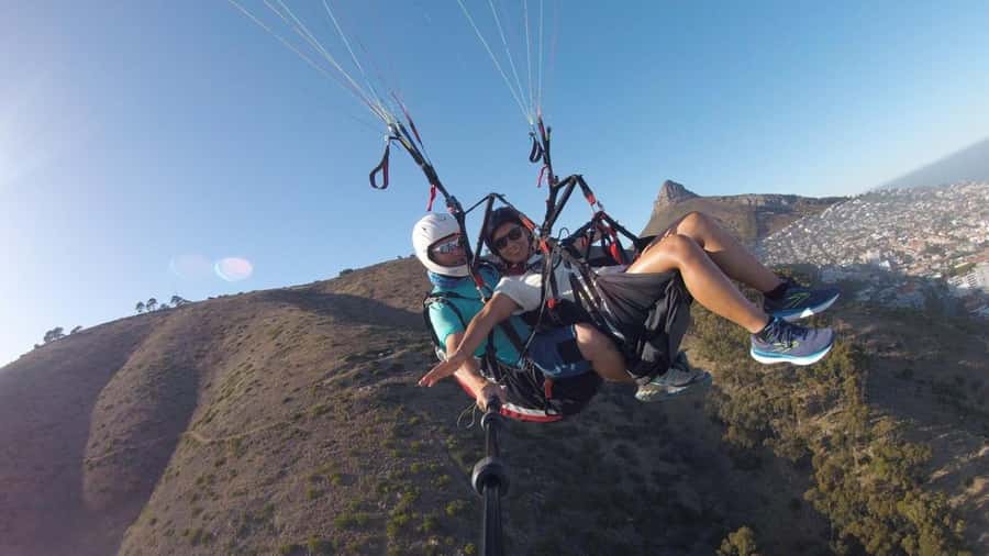 Discover Cape Town Tandem Paragliding - Getting ready at Signal Hill