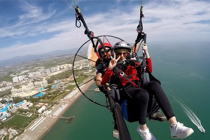 Experience Excitement With Paramator or paragliding. - Who will enjoy this most?