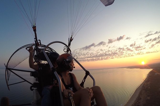 Flight experience over the beach in paragliding/paratrike in the Algarve with video. - What this Algarve paratrike flight is really like