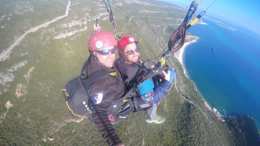 From Lisbon: Paragliding Flight with Transfers - Twenty minutes above the Lisbon coast