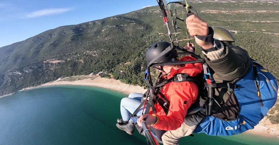 From Lisbon: Paragliding Pack (Flight+Video+Transportation) - The briefing makes the first flight easier