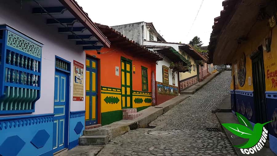 From Medellín: Paragliding Flight and Guatape Tour - Exploring Guatape’s painted streets