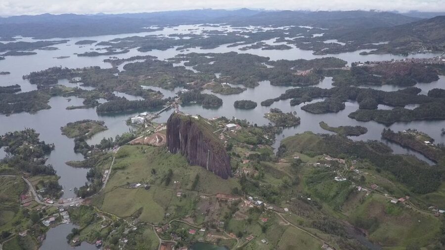 From Medellín: Paragliding Flight and Guatape Tour - What the $213 price really covers