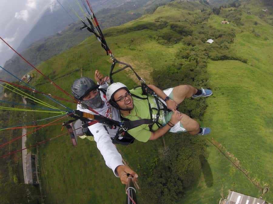 From Medellín: Paragliding Tour with GoPro Photos & Videos - Fifteen minutes above Medellín and Bello
