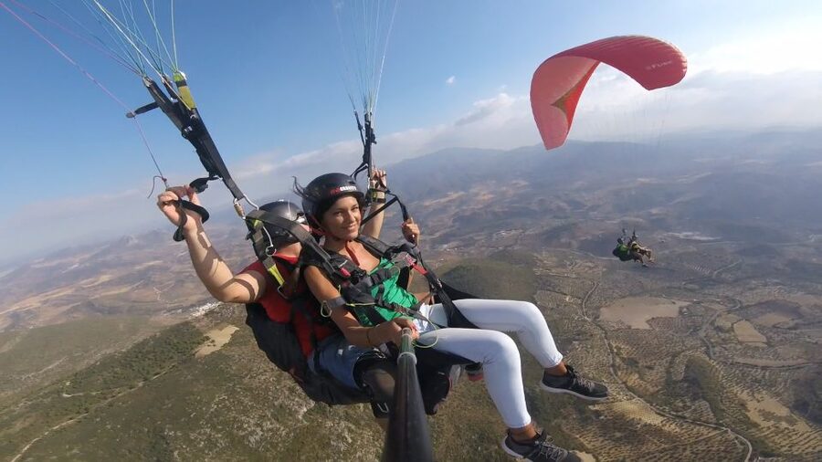 From Urgüp/Göreme: Cappadocia Tandem Paragliding & Transfer - Who should book this experience?