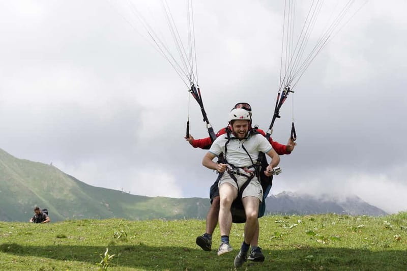 Georgia: Paragliding tandem flight in Gudauri with video - Key points to know before booking