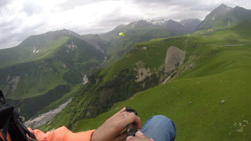 Georgia: Paragliding tandem flight in Gudauri with video - What the customer feedback suggests