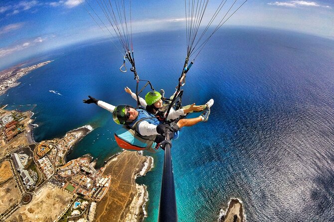 GOLD paragliding flight including videos/photos, t-shirt and a bottle of Cava - Safety, comfort, and weather decisions