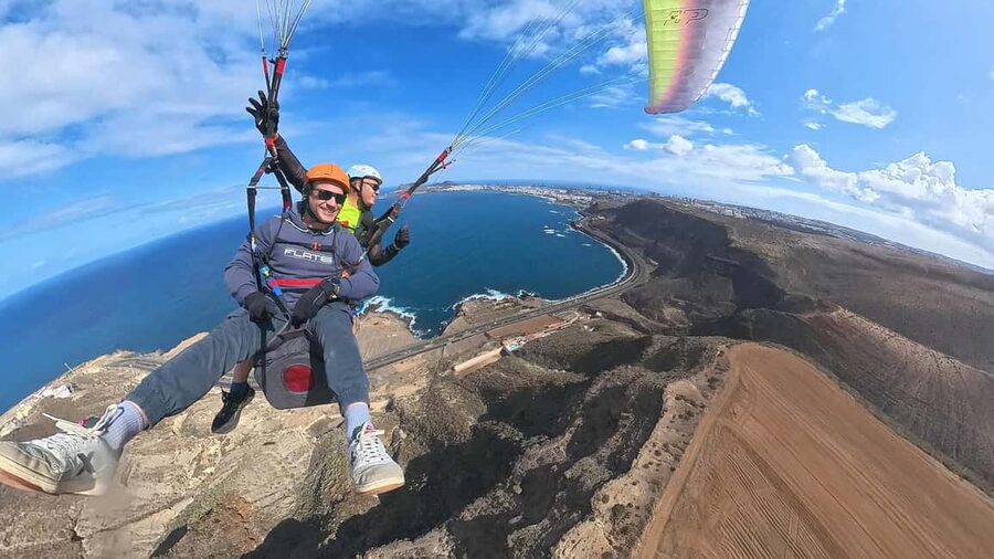 Gran Canaria: Paragliding Flight & Banana Plantation Tour - Inside the Guía banana finca