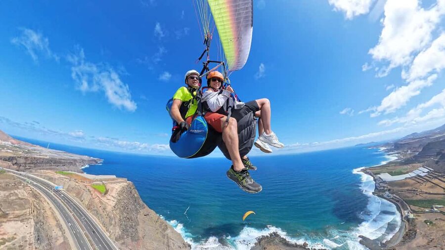 Gran Canaria: Paragliding Flight with Tapas & Pickup - Key points to know before you book