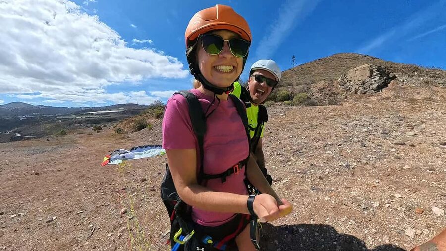 Gran Canaria: Paragliding Flight with Tapas & Pickup - Timing, clothing, and practical details