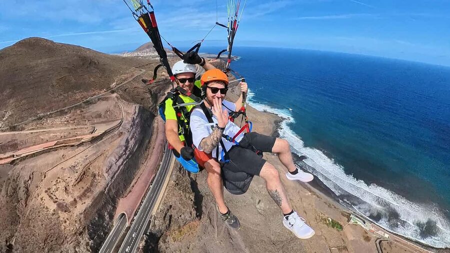 Gran Canaria: Paragliding Flight with Tapas & Pickup - Should you book Falcon Wings Paragliding?