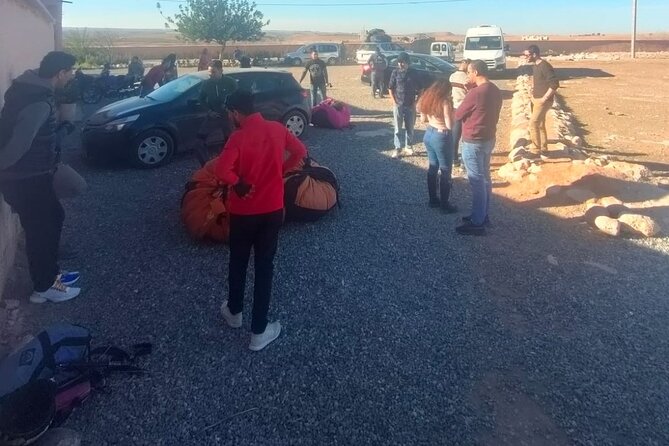 Half-Day Paragliding in Marrakech and Atlas Mountains - Meeting the pilots and preparing to fly