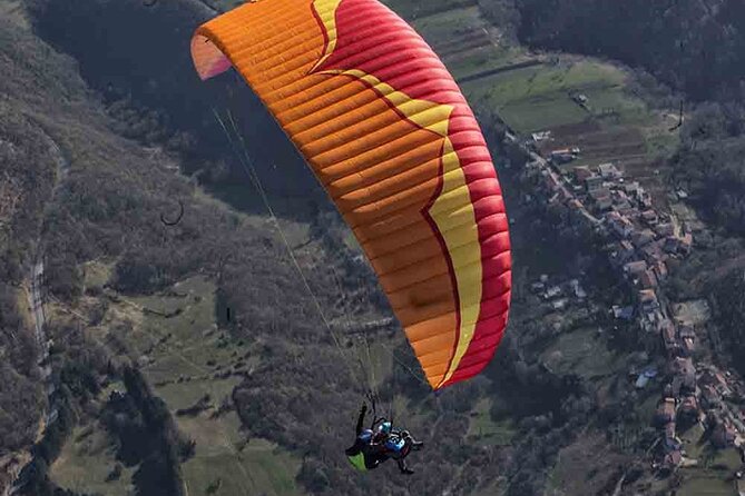 Half day private paragliding experience - ADVENTURE FLIGHT - A private outing for a wide age range