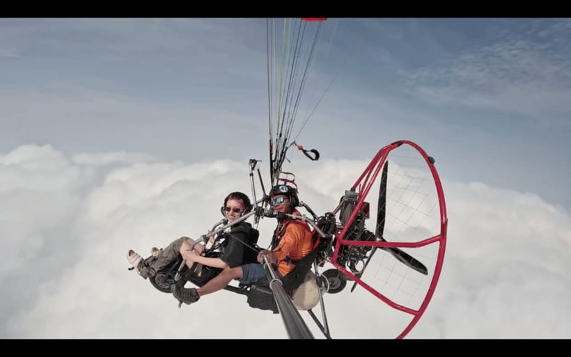 Halong Sky Tour: Powered Paragliding - Flying above Ha Long for 15 to 20 minutes