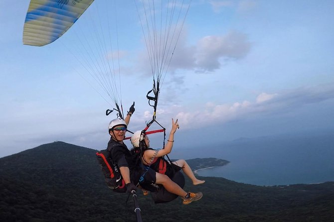 Hanoi Sky Tour: Paragliding - Using the included GoPro in the air