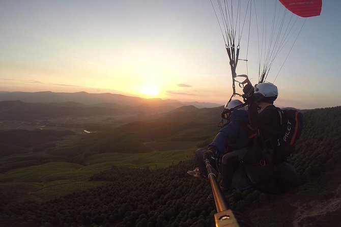 Hanoi Sky Tour: Paragliding - Price, transport, and the VIP choice