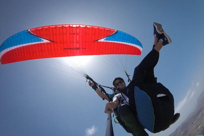 High Performance Paragliding Tandem Flight in Tenerife South - A beginner-friendly flight with room for nerves