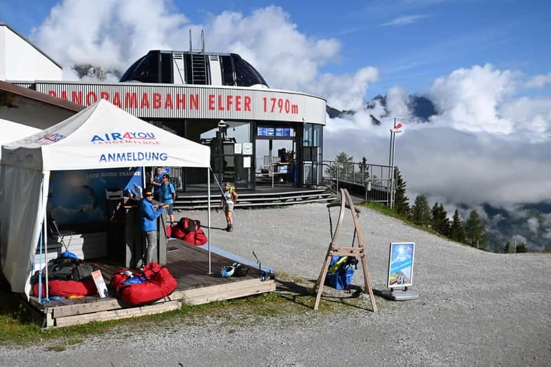 Innsbruck: Paragliding Adventure - Flying from Elfer above Tyrol