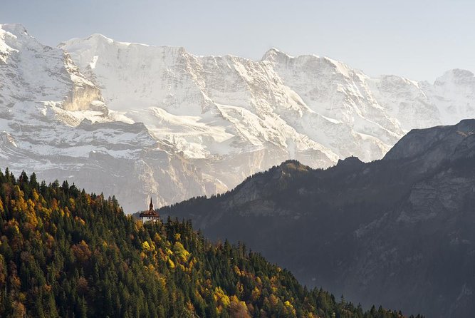 Interlaken and Paragliding Day Trip from Geneva - The big payoff: flying into Interlaken