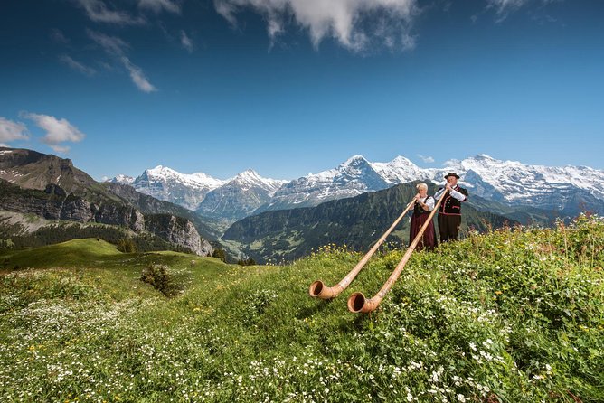 Interlaken and Paragliding Day Trip from Geneva - Five hours to get to know Interlaken