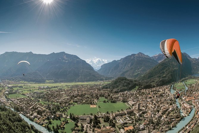 Interlaken and Paragliding Day Trip from Geneva - The mountain ride and tandem flight