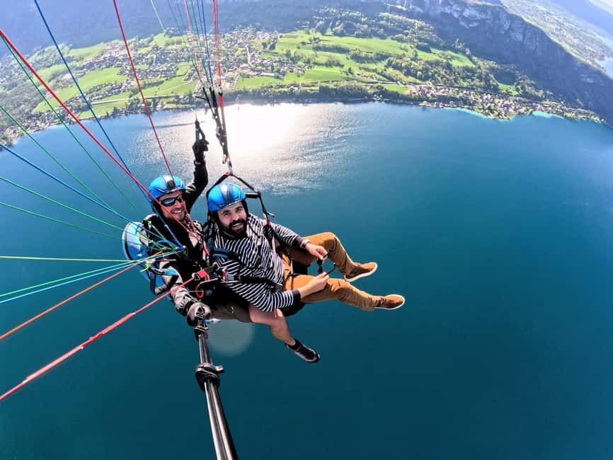 Lake Annecy: Winter Paragliding flight - Who should book this experience?