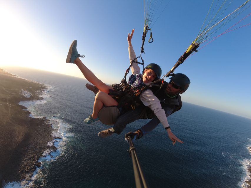 Lanzarote: Tandem Paragliding Flight Over Lanzarote - Planning your day around the wind